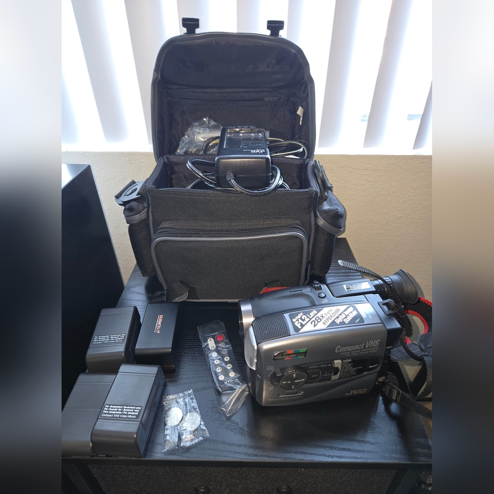JVC Portable Video Cassette Recorder GR-AX910U/AX810 For Parts